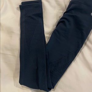 Barry’s Lululemon 7/8 reveal tight